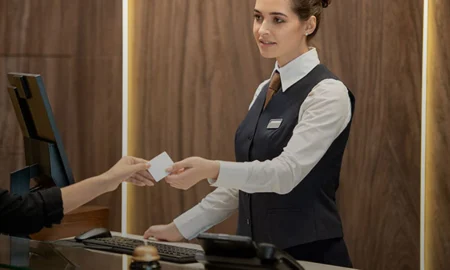 مدرس خاص - زبان انگلیسی هتلداری و توریست